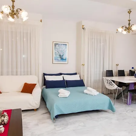 Xenia's Apartman *